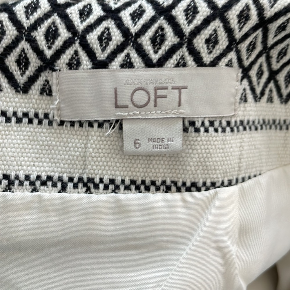 Ann Taylor LOFT Mosaic geometric Striped Pencil Skirt - Picture 7 of 8